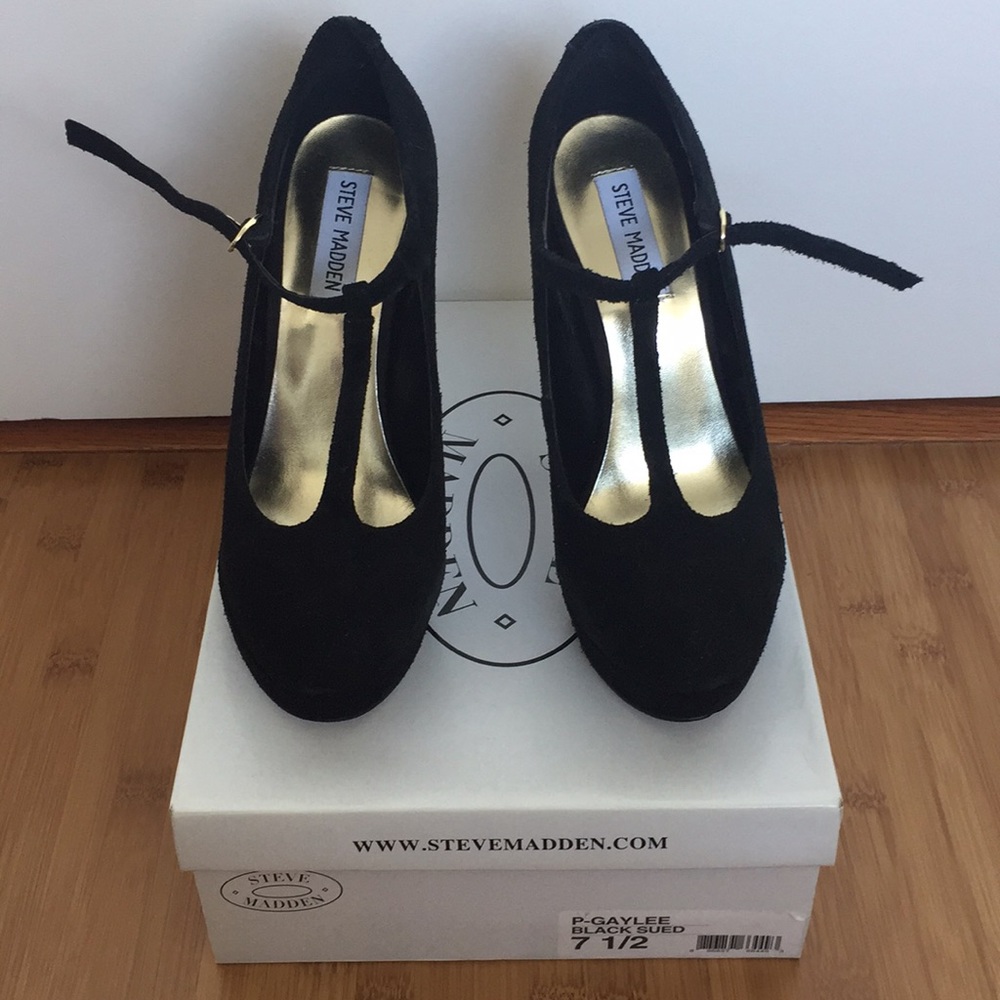 Steve Madden black suede platform heels